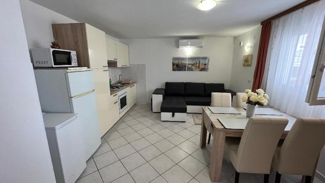 Ražanj Apartment Ante מראה חיצוני תמונה
